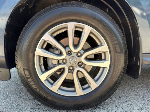 Used 2013 Nissan Pathfinder S w/ Cargo Pkg image 24