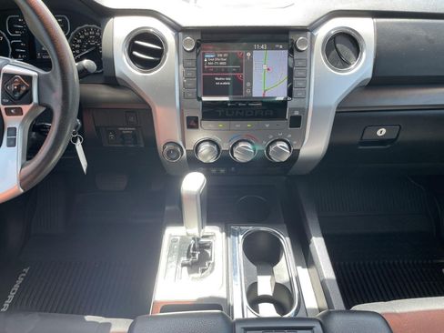 Used 2020 Toyota Tundra SR5 w/ SR5 Upgrade Package AWD/4WD image 23