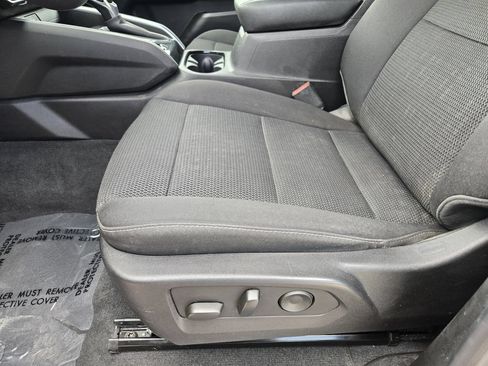 Used 2023 Chevrolet Colorado LT w/ LT Convenience Package II RWD image 25