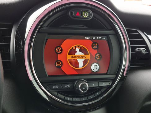 Used 2020 MINI Cooper S w/ Premium Package image 17