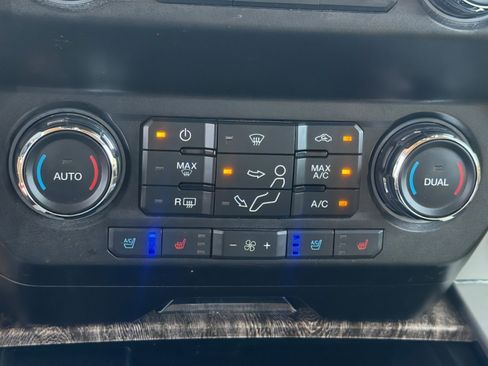 Used 2019 Ford F250 Lariat w/ Lariat Ultimate Package image 19