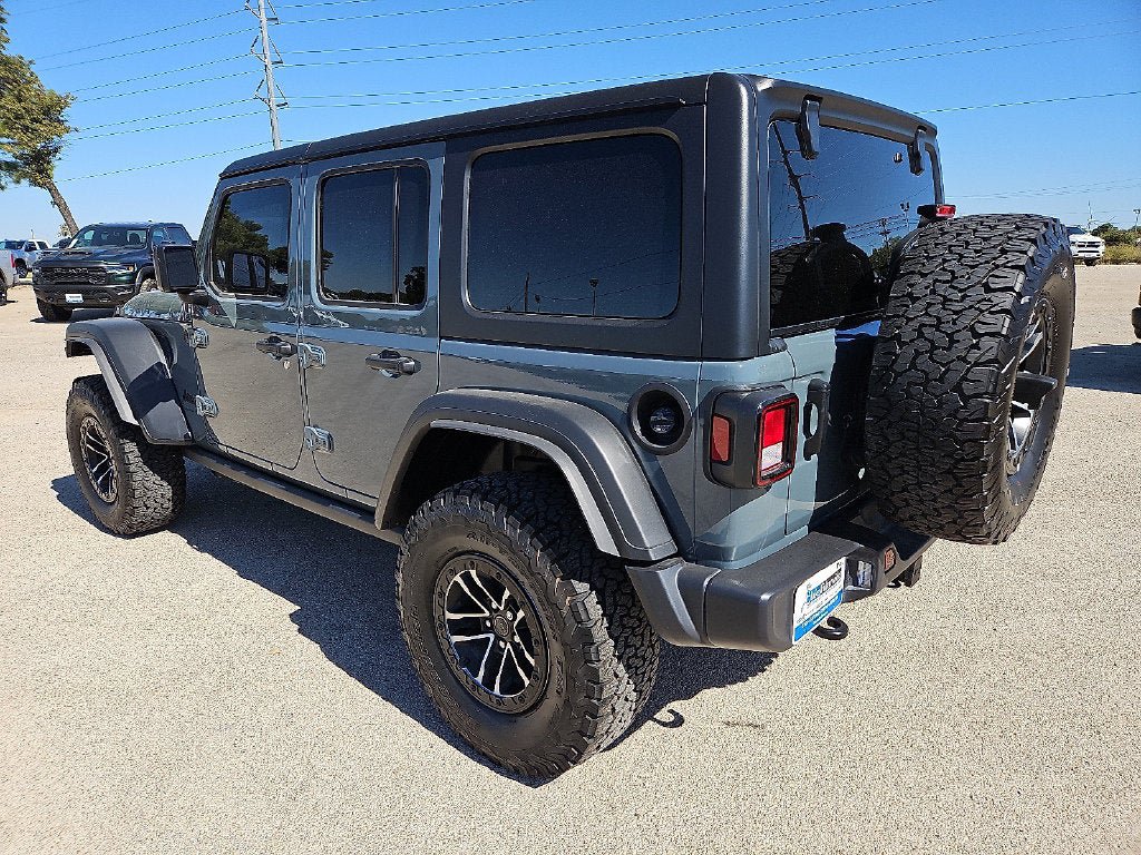 Used 2026 Jeep Wrangler Unlimited Sport AWD/4WD image 4