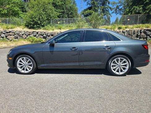 Used 2019 Audi A4 2.0T Premium Plus w/ Premium Plus Package FWD image 2