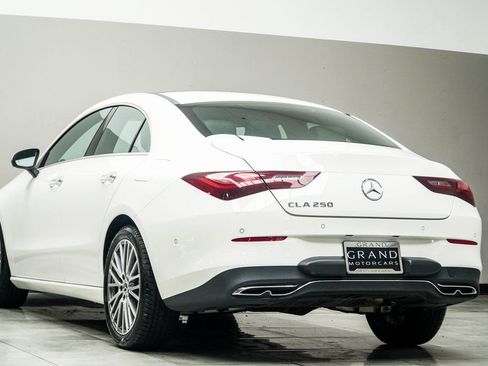 Used 2025 Mercedes-Benz CLA 250 image 10