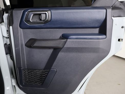 Used 2024 Ford Bronco Outer Banks image 13