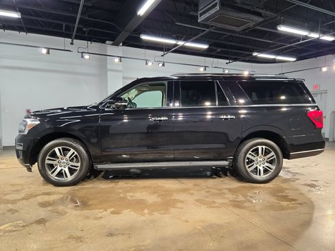 Used 2024 Ford Expedition Max Limited RWD image 4