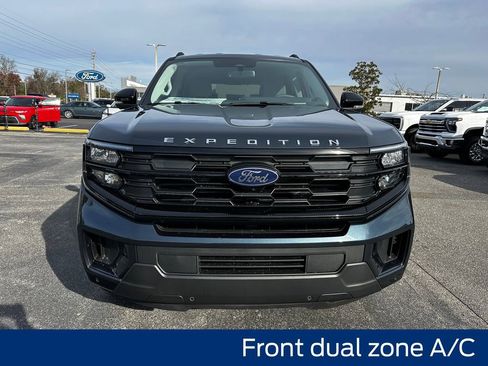 New 2026 Ford Expedition Active image 10
