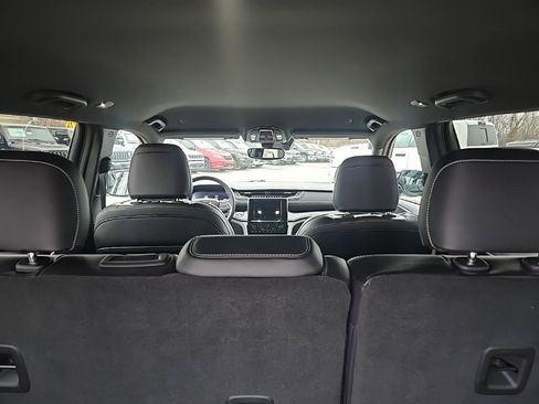 Used 2024 Jeep Grand Cherokee Altitude image 97