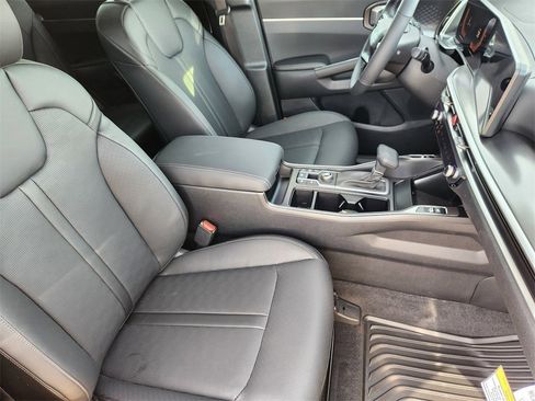 New 2026 Kia Sorento S image 10