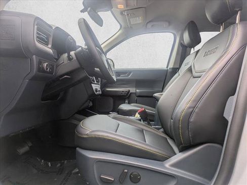 New 2026 Ford Maverick Lobo image 4