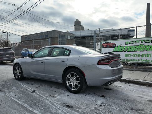 Used 2015 Dodge Charger SXT w/ AWD Premium Group image 6