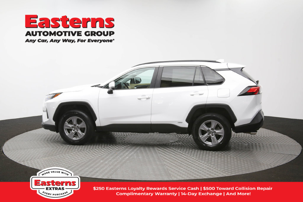 Used 2023 Toyota RAV4 LE AWD/4WD image 60