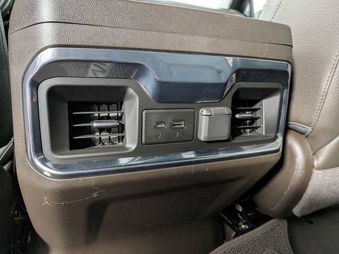 Used 2022 GMC Sierra 1500 Denali w/ Denali Reserve Package AWD/4WD image 32