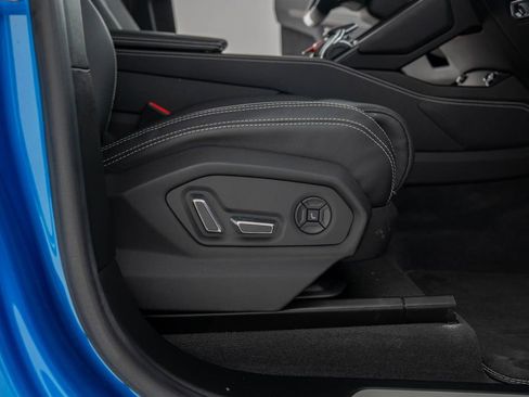 Used 2023 Lamborghini Urus S image 47