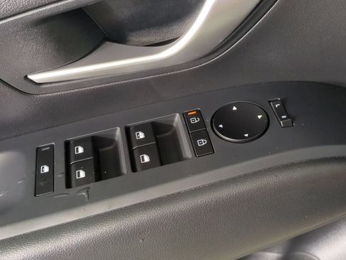 Used 2025 Hyundai Tucson SE FWD image 29