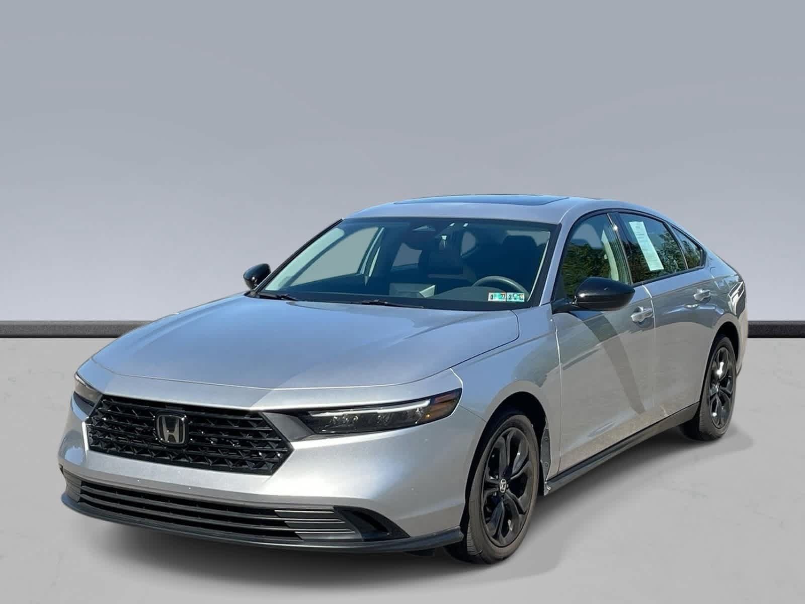 Used 2025 Honda Accord SE image 1