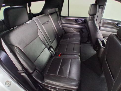 Used 2025 Chevrolet Tahoe LT AWD/4WD image 14
