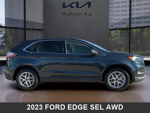 Used 2023 Ford Edge SEL image 2