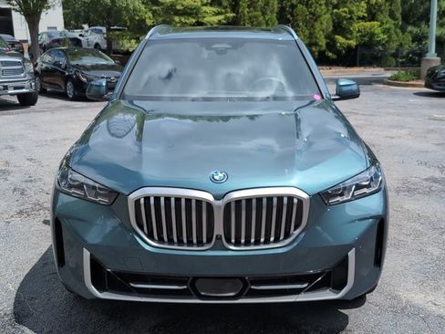 Used 2025 BMW X5 xDrive50e w/ Premium Package AWD/4WD image 2