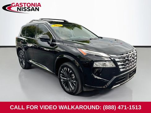 Used 2025 Nissan Rogue Platinum w/ Platinum Premium Package FWD image 1