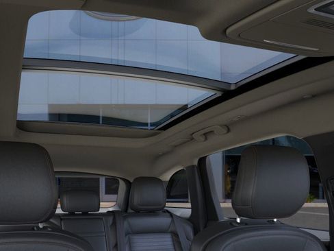 New 2026 Lincoln Nautilus Reserve image 22