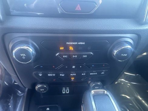 Used 2020 Ford Ranger Lariat w/ Equipment Group 501A Mid image 19