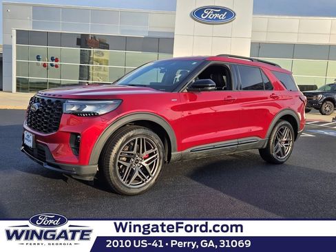 Used 2025 Ford Explorer ST-Line w/ ST-Line Street Pack AWD/4WD image 1