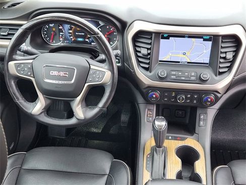 Used 2018 GMC Acadia Denali w/ Technology Package image 27