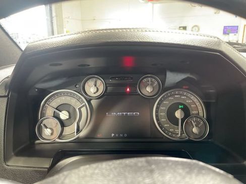 Used 2017 RAM 1500 Limited AWD/4WD image 16