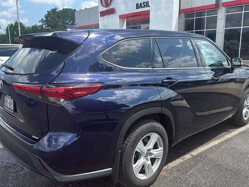 Used 2020 Toyota Highlander L AWD/4WD image 5