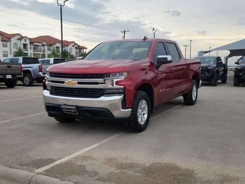 Used 2021 Chevrolet Silverado 1500 LT AWD/4WD image 4