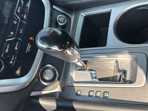 Used 2020 Nissan Murano SL w/ Moonroof Package AWD/4WD image 16