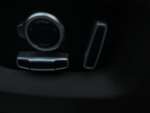 Used 2016 Land Rover Range Rover HSE image 27