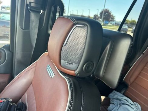 Used 2023 GMC Yukon Denali Ultimate w/ LPO, Floor Liner Package AWD/4WD image 4