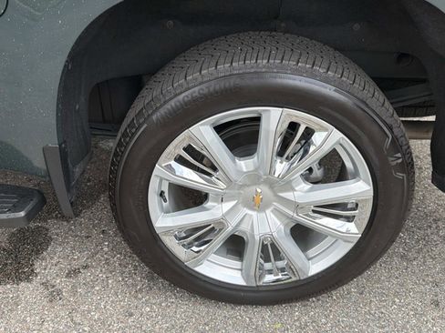 Used 2026 Chevrolet Silverado 1500 High Country w/ High Country Premium Package AWD/4WD image 10