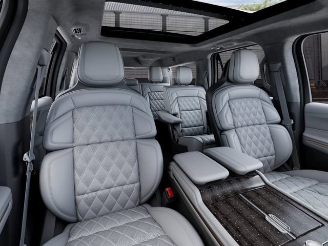 New 2027 Lincoln Navigator L Black Label AWD/4WD image 10