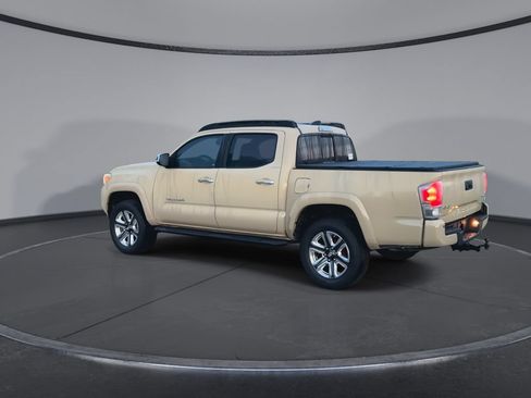 Used 2016 Toyota Tacoma Limited w/ Towing Package AWD/4WD image 6