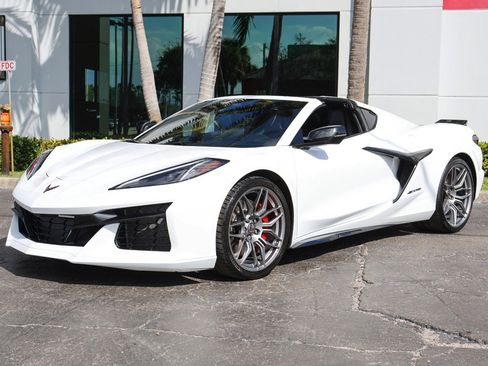 Used 2024 Chevrolet Corvette Z06 w/ Battery Protection Package image 43