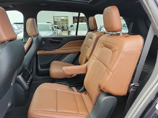 Used 2023 Lincoln Aviator Reserve w/ Elements Package Plus AWD/4WD image 23