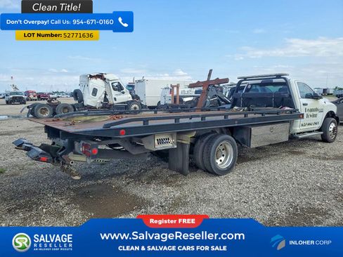 Used 2015 RAM 5500 SLT w/ Quick Order Package 29G SLT RWD image 4
