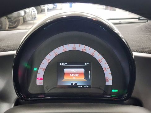 Used 2018 smart fortwo electric drive image 26