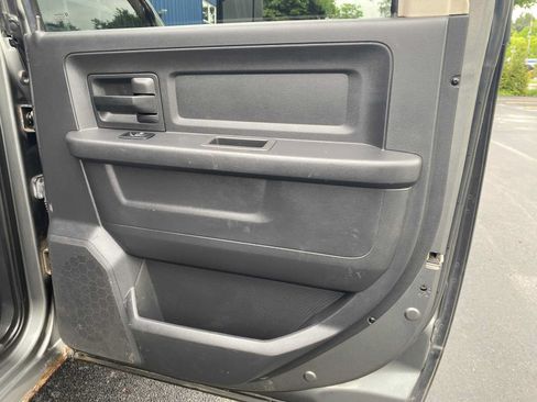 Used 2012 RAM 2500 ST w/ Chrome Appearance Group AWD/4WD image 32