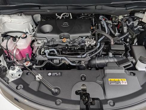 Used 2024 Toyota Sienna Platinum FWD image 37