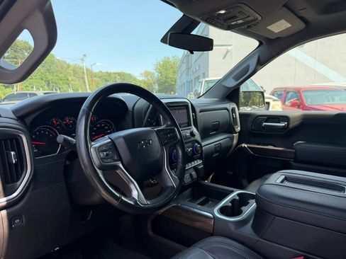 Used 2019 Chevrolet Silverado 1500 LT Trail Boss AWD/4WD image 10