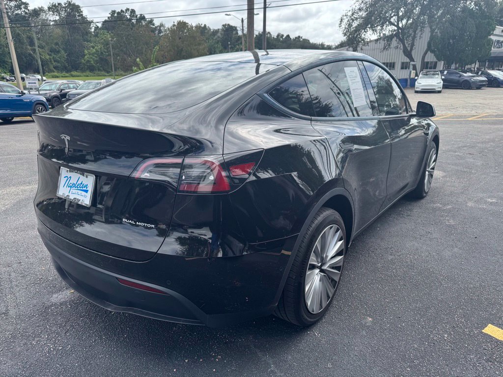 Used 2022 Tesla Model Y Long Range AWD/4WD image 6