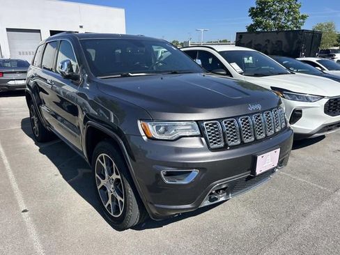 Used 2019 Jeep Grand Cherokee Overland w/ Interior Metal Package AWD/4WD image 3