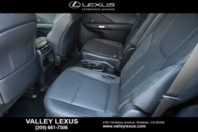 Used 2025 Lexus TX 350 AWD w/ Technology Package image 16