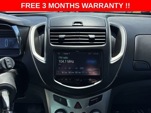 Used 2015 Chevrolet Trax LT FWD image 17