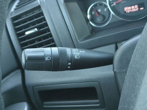 Used 2010 Jeep Grand Cherokee Laredo image 25