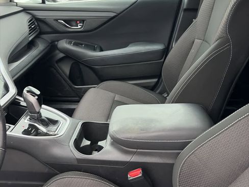 Used 2023 Subaru Outback Premium image 11